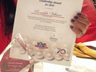 Ronaldo Villaver receives 2016 Leadership award from FiLCCA