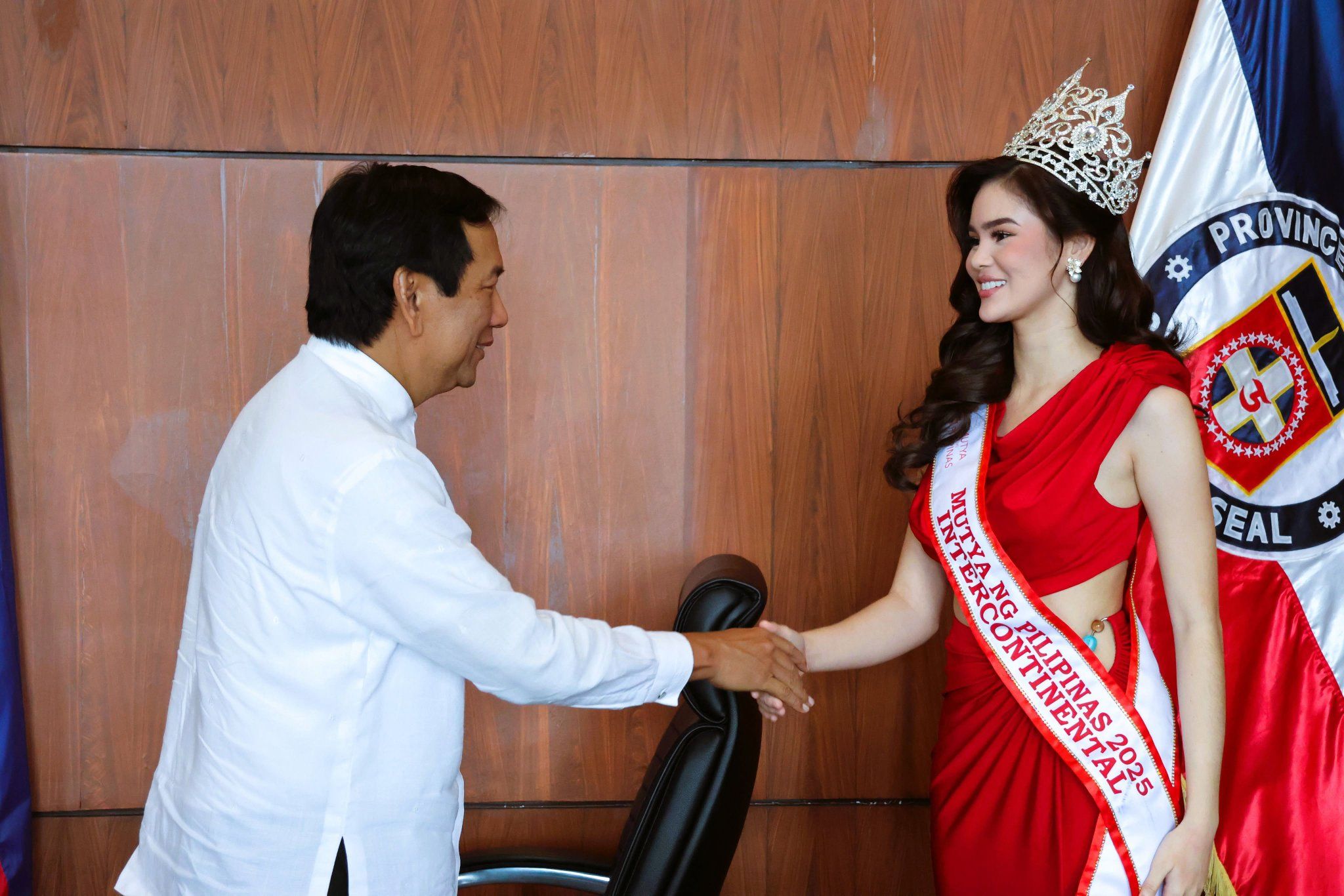 Christina Vanhefflin and Leyte Governor Icot Petilla